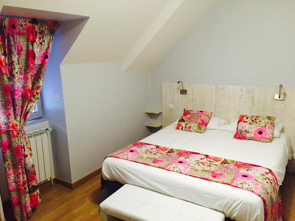 Hotel & Spa Rodier Campagnac  Værelse billede